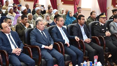 محافظ الفيوم يشهد فعاليات القرعة العلنية للحج (صور)