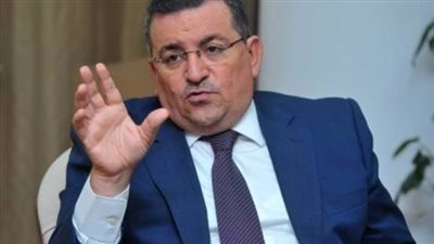 وزير الإعلام يطالب الجارديان بالإفصاح عن أسماء وأماكن المصابين بكورونا في مصر