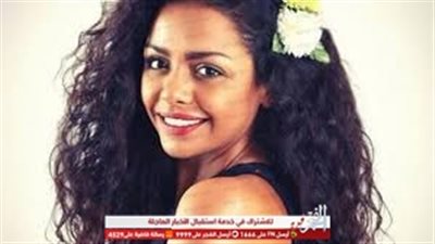 أسماء أبو اليزيد بفستان جرئ في إحدى الحفلات