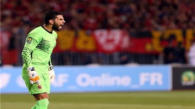 جلسة بين الخطيب وإكرامي لحسم التجديد للأهلي