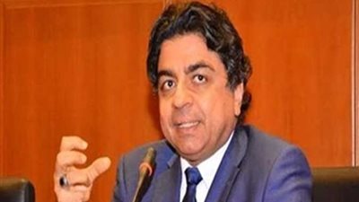 عميد معهد القلب السابق: الدولة تمر بأزمة كبيرة