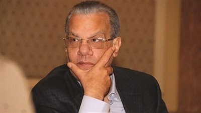 عادل حمودة يكشف عن هدية 