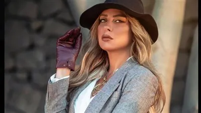 ريم مصطفى تخطف الأنظار بإطلالة كلاسيكية