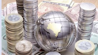 لماذا إتجهت جميع البنوك المركزية العالمية لخفض الفائدة عدا مصر ؟ 