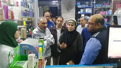 رئيس مدينة سفاجا يؤكد على توافر السلع الاستهلاكية بجميع المنافذ (صور)