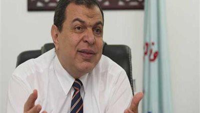 القوى العاملة: إغلاق أي مصنع في حال ظهور إصابة بالكورونا