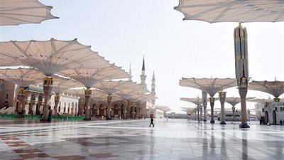 تعزيز الأعمال الوقائية والاحترازية بالمسجد النبوي للوقاية من كورونا