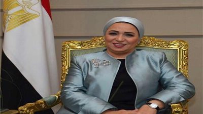 عاجل.. رسالة من قرينة الرئيس إلى المرأة المصرية عن فيروس كورونا