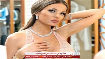 دومنيك حوراني تواجه الكورونا بالرقص خلال الحجر المنزلي