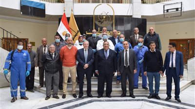 عمليات تعقيم وإجراءات وقائية شاملة بكليات الفنون جامعة حلوان