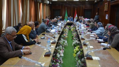 100 ألف جنيه لأسر اثنين من المتوفين نتيجة الطقس السيئ بالدقهلية