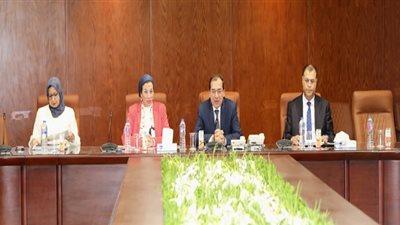 وزيرى البترول والبيئة يتابعان إلتزام شركات البترول بالاشتراطات البيئية