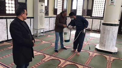 نشاط مكثف لأعمال التطهير بجميع الإدارات الصحية بالشرقية