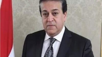 وزير التعليم العالي عن 