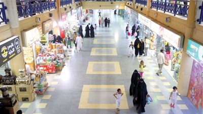 المملكة تقرر إغلاق المحلات التجارية في جميع المناطق لمواجهة كورونا