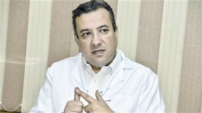 أستاذ كبد يكشف أبرز رسائل السيسي في كلمته.. ويؤكد: الرئيس أثلج صدور الأطباء بشكرهم