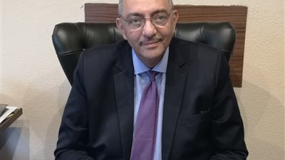 سفيرنا بمدريد: لا إصابات بكورونا بين المصريين في إسبانيا