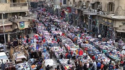 بدون استثناء.. إغلاق جميع المحلات في العتبة والموسكي