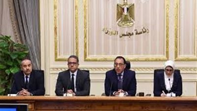 عاجل.. 10 قرارات نارية من الحكومة لمواجهة كورونا