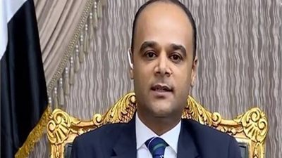 الحكومة توضح موقف سائقي أوبر والعاملين بالصيدليات خلال الحظر