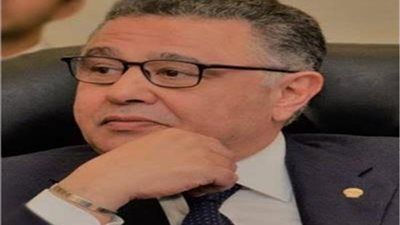  محافظ البحر الأحمر: احتجاز رئيس مدينة القصير لمخالفة قرار الحظر