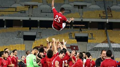 الأهلي يجهز مفاجأة كبرى بشأن بديل حسام عاشور