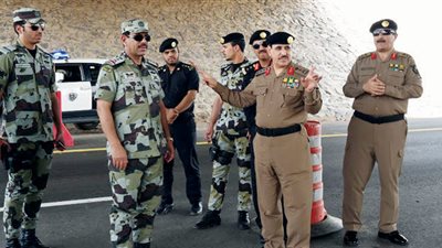 أمن الطرق بالمدينة المنورة ينفذ إجراءات منع الدخول والخروج