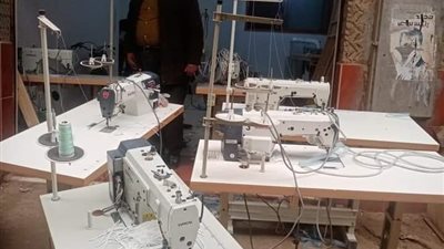 مقام على 150 متراً.. معاينة مصنع عثر بداخله 150 ألف كمامة مجهولة المصدر بالحوامدية