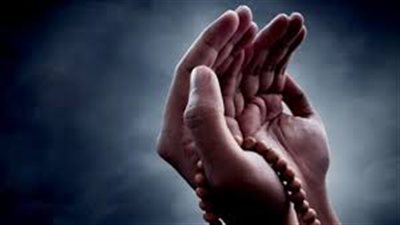 10 فوائد في الدعاء سرا (فيديو)