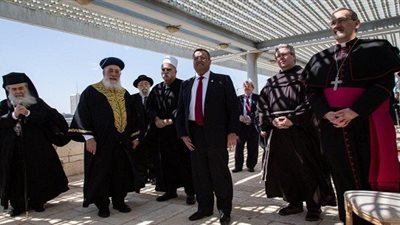 الطوائف المسيحية بالقدس ترفع الصلوات لإنهاء وباء كورونا