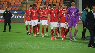 عرض بيراميدز المغري يقربه من خطف نجم الأهلي