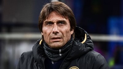 كونتي يتبرع بـ 12جهاز كمبيوتر في إيطاليا لمكافحة الكورونا