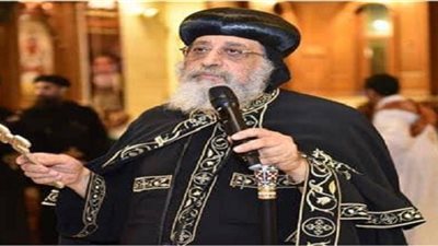 بسبب كورونا.. البابا يستمر في متابعة المصريين عبر الأون لاين