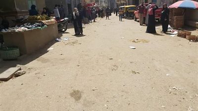 فض سوق مخالف لإجراءات مواجهة كورونا بكفر الشيخ (صور)