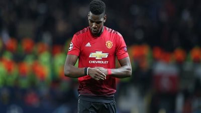 كورونا يتسبب في أزمة كبرى داخل مانشستر يونايتد بسبب بوجبا