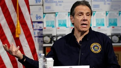 حاكم نيويورك: عدد المتوفين بفيروس كورونا أصبح 