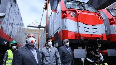 وزير النقل يشهد وصول 20 جرارًا جديدًا للقطارات قادمة من أمريكا