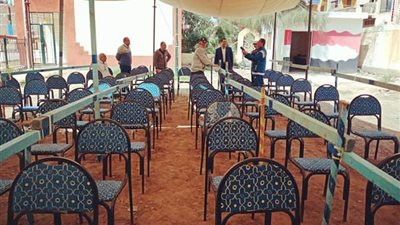 مقاعد وإجراءات تنظيمية لصرف المعاشات في كفر الشيخ (صور)