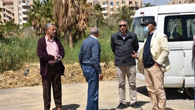جولة تفقدية للمشروعات والمناطق الحيوية بالتجمع الثالث