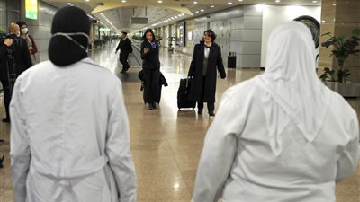 خبير اقتصادي يفجر مفاجأة.. لهذا السبب تم إطلاق فيروس كورونا