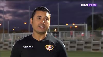 خاص -  شباب قسنطينة الجزائري يفاوض المصري خالد غنيم لقيادة الفريق