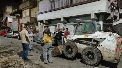 حملة نظافة ليلية في المنصورة تمهيدا للتعقيم