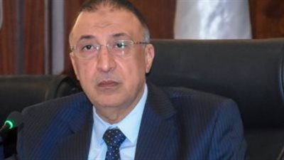 محافظ الإسكندرية: أغلقنا الشواطئ ولم نمنع السير على الكورنيش