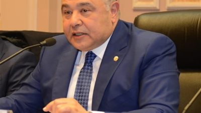 محافظ البحر الأحمر: وفرنا أتوبيسات لنقل العائدين من أمريكا إلى الحجر