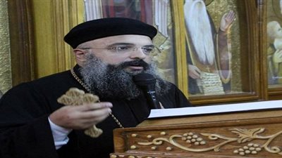 كاهن كنيسة مارمينا بطحا الأعمدة بالمنيا: الله بيده مشرط  مؤلم