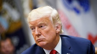 ترامب: أوصيكم بارتداء الكمامة فنحن في حرب مع عدو غير مرئي