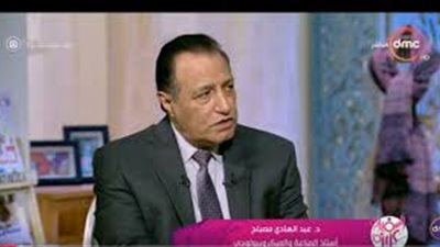 أستاذ فيروسات: المصاب بالكورونا الذي لا تظهر عليه الأعراض أكثر عدوى 