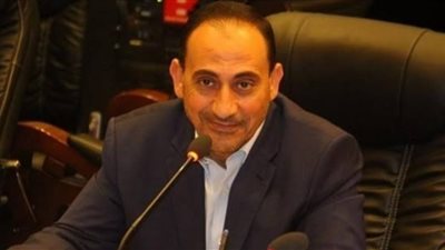 برلماني: أصحاب أعمال خاصة استغلوا كورونا في فصل الموظفين