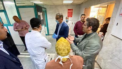 محافظ الفيوم يفاجئ مستشفيات الصدر والتأمين الصحي (صور)
