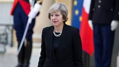 رئيسة وزراء بريطانيا السابقة تعلق على دخول 